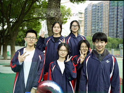 手机屏幕收到季后赛关键场次开赛倒计时提醒通知